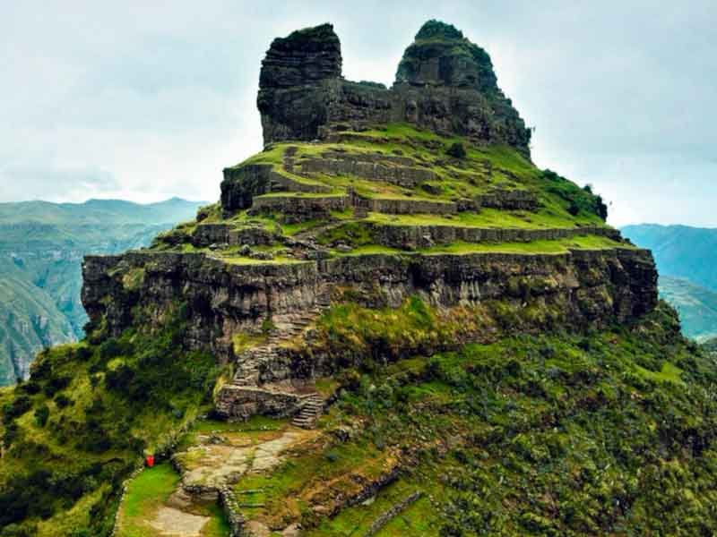 Salkantay Trek + Waqrapukara Tour