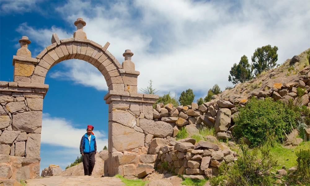 Uros and Taquile by Speedboat