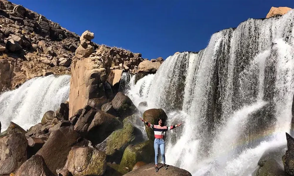 Excursión a la Catarata de Pillones