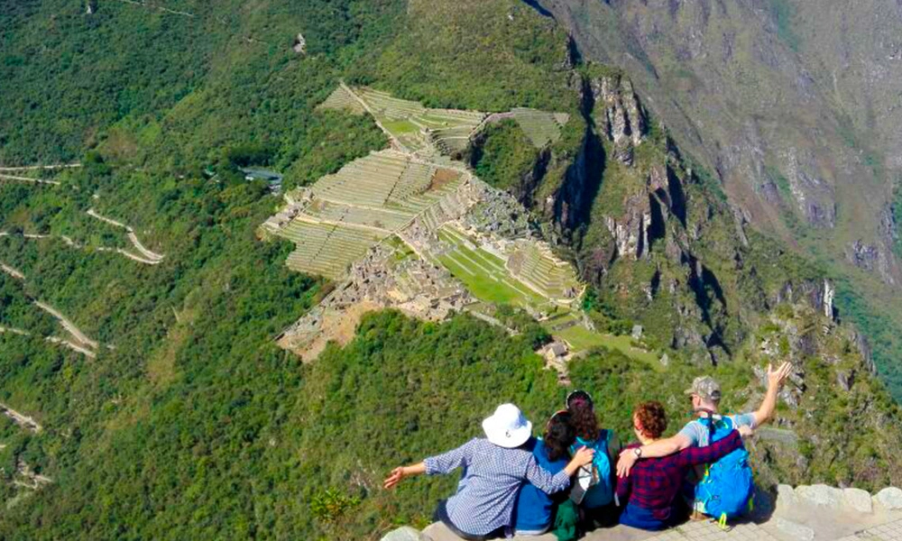 Salkantay Trek + Machu Picchu + Huayna Picchu